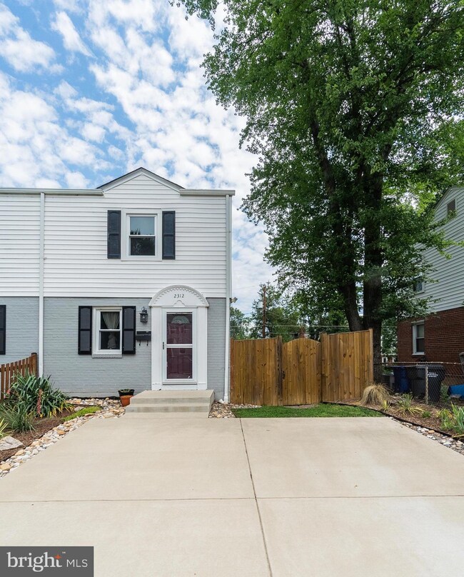 2312 Victory Dr, Alexandria, VA 22303 - photo 3