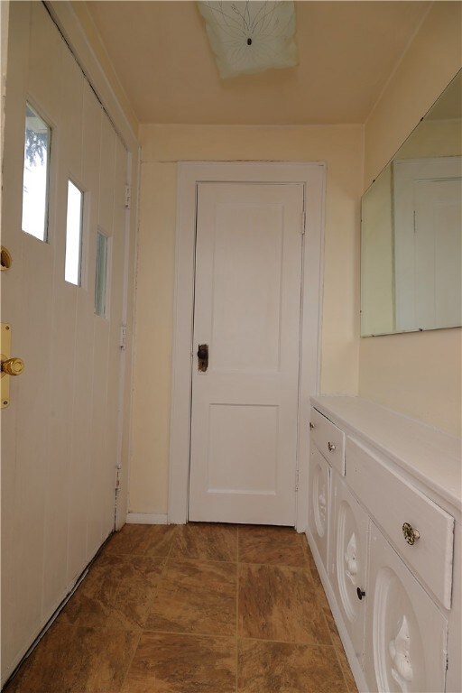 2831 Sterrettania Rd, Erie, PA 16506 - photo 3