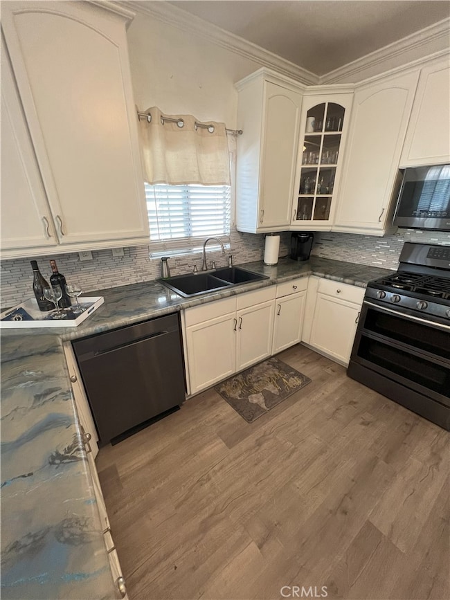 657 W 1st St, San Pedro, CA 90731 - photo 5