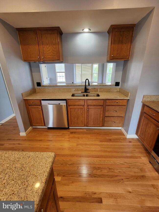 10339 Lantern Ln, Hagerstown, MD 21740 - photo 6