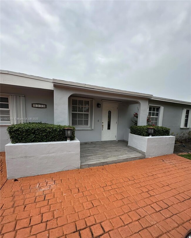 8331 SW 38th St, Miami, FL 33155 - photo 3