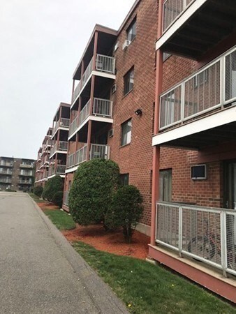 Dartmouth House Condominiums unit 86, Revere, MA 02151 - photo 2