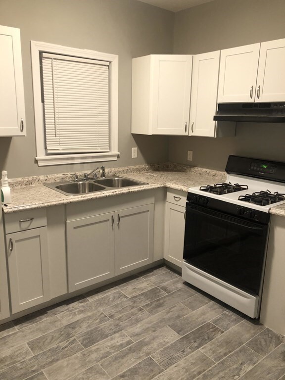 62 Bay St unit 1, Fall River, MA 02721 - photo 2