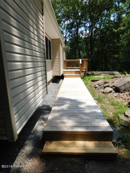 112 Granite Dr, Hawley, PA 18428 - photo 2