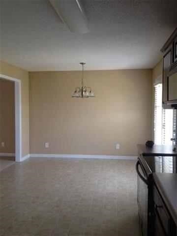 141 Cedarland Dr, Warner Robins, GA 31088 - photo 3