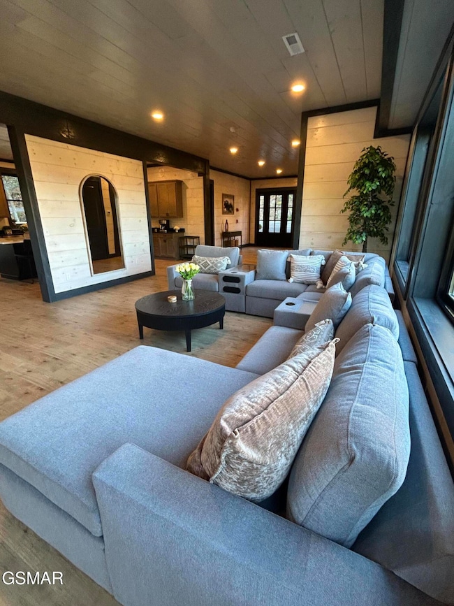 1253 & 1257 Bavarian Way, Gatlinburg, TN