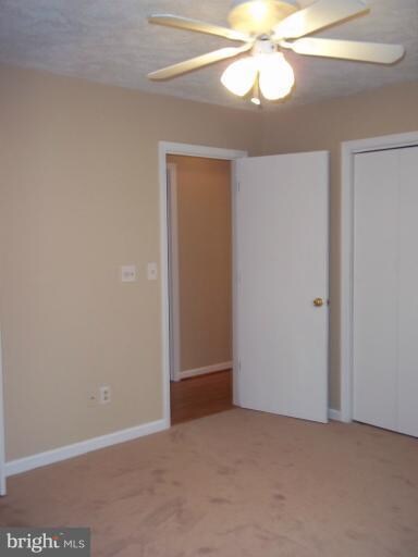 303 Fairway Dr, Locust Grove, VA 22508 - photo 4