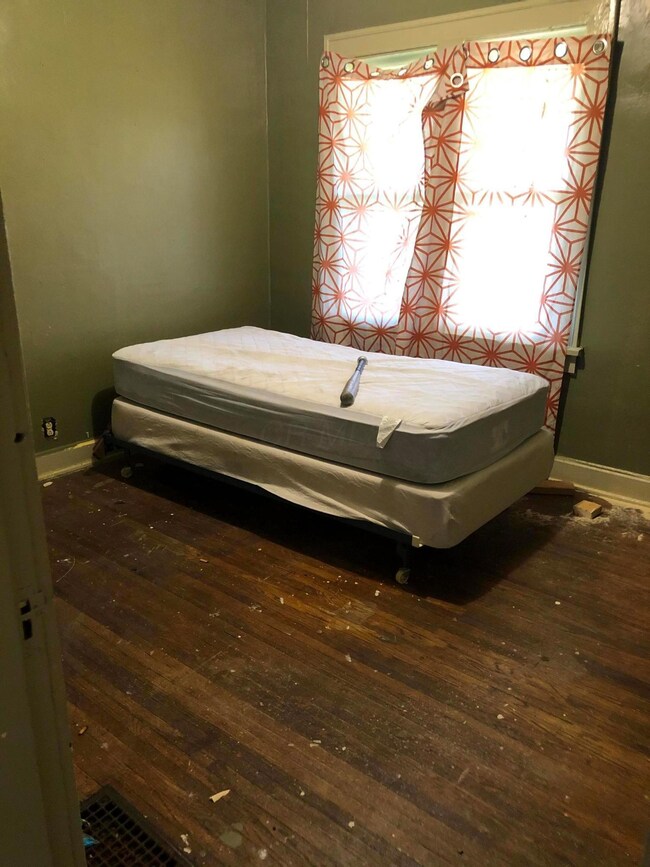 Bedroom #1