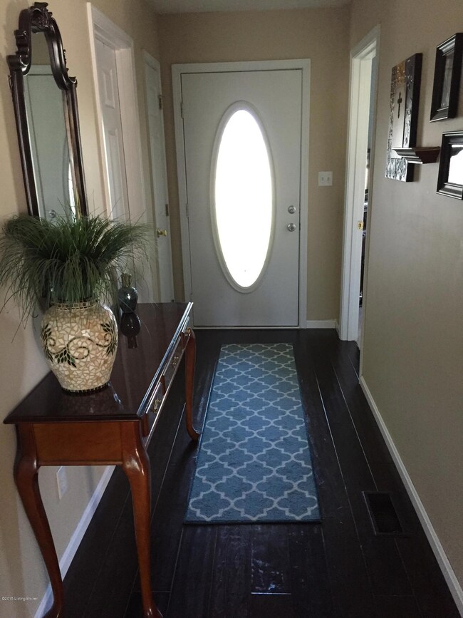 122 Aulbern Dr E, Mount Washington, KY 40047 - photo 2