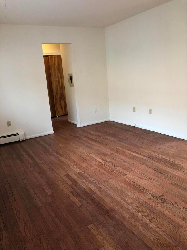 400 Sairs Ave unit 7, Long Branch, NJ 07740 - photo 5