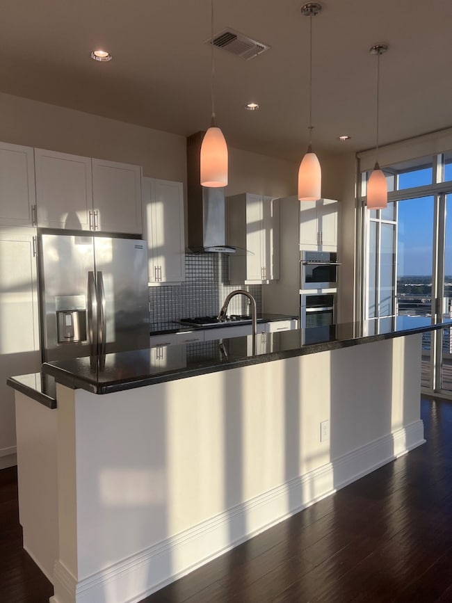 8066 Park Ln unit 805, Dallas, TX 75231 - photo 5