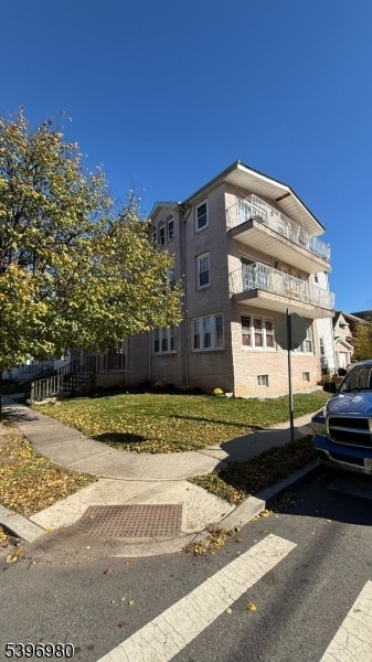 814 Vine St unit 816, Elizabeth, NJ 07202 - photo 2