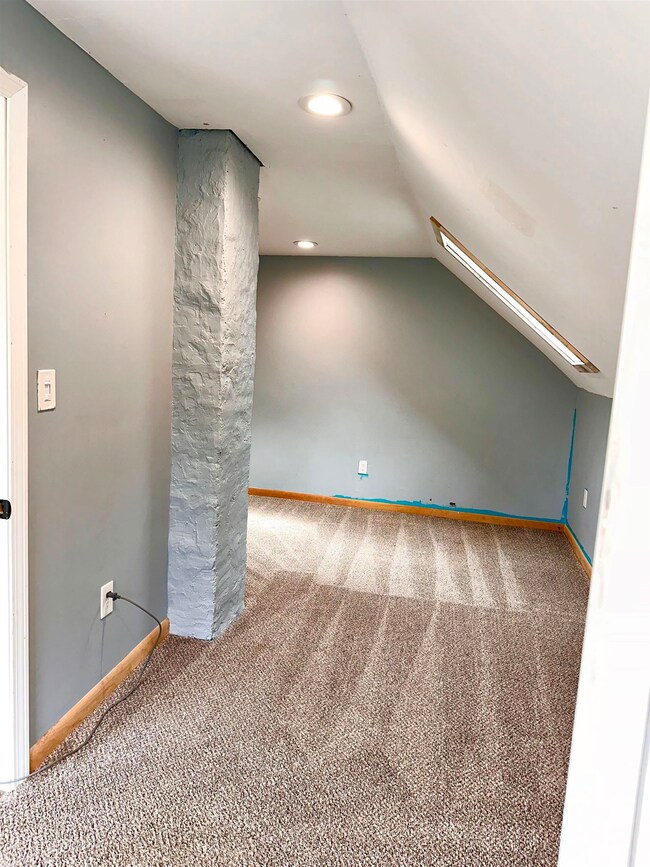 32 W Pine St unit B, Plaistow, NH 03865 - photo 7