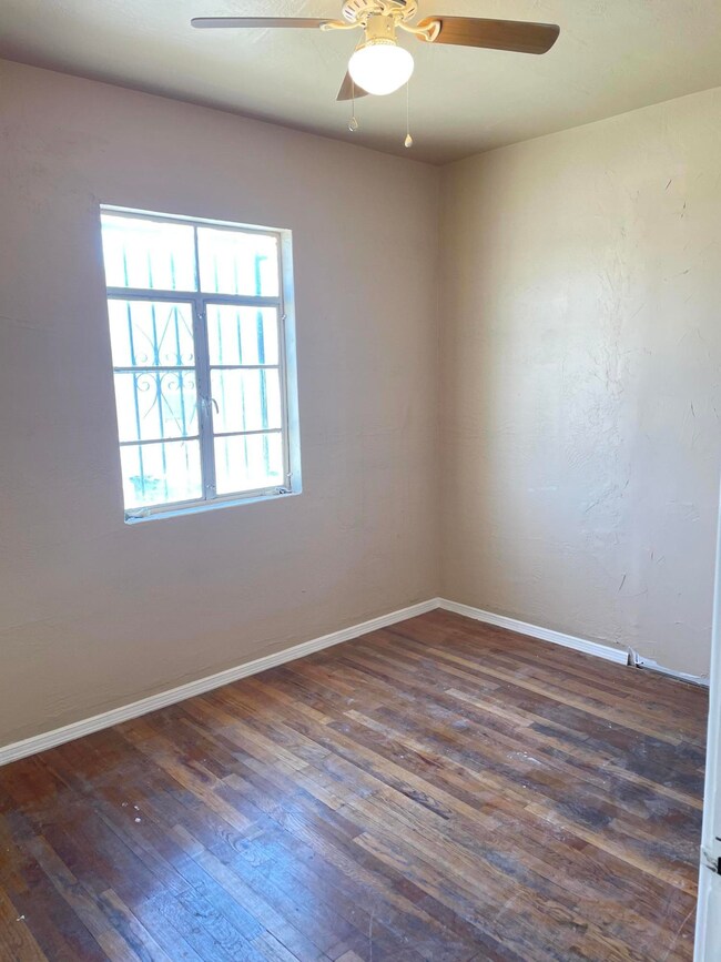 3718 Mobile Ave, El Paso, TX 79930 - photo 5