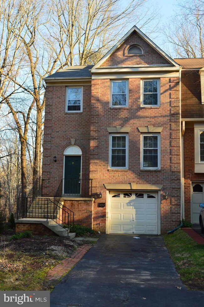 6812 Earthstar Ct, Springfield, VA 22152 - photo 2