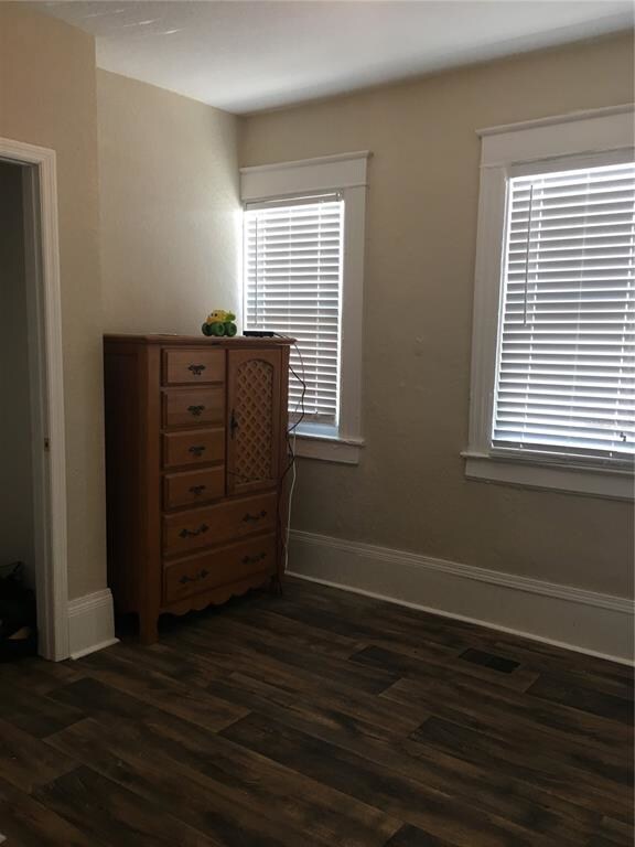 118 (Downstairs) Bedroom