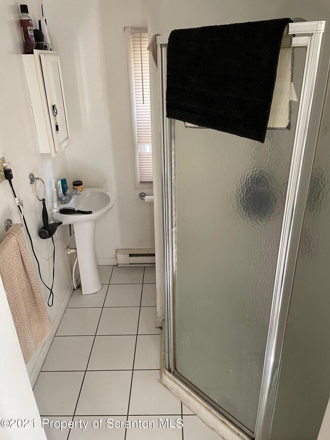 110 N Lincoln Ave unit 112, Scranton, PA 18504 - photo 3