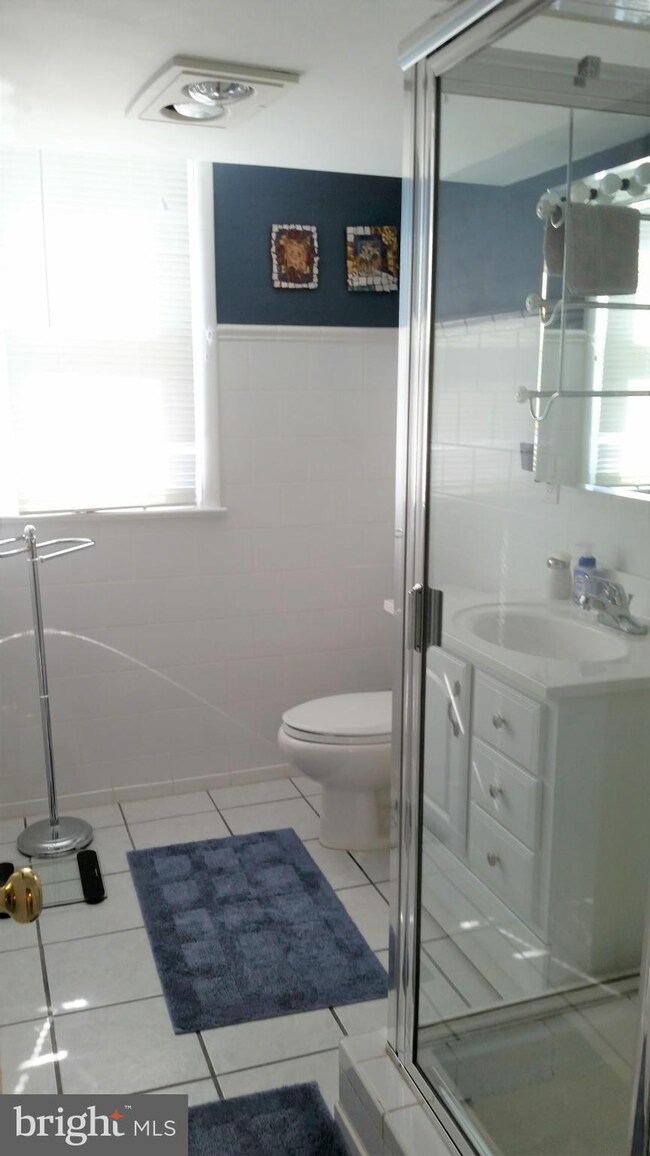 211 Yeonas Dr SW, Vienna, VA 22180 - photo 7