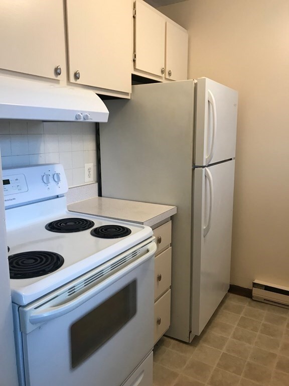 1144 Elm St unit 6, West Springfield, MA 01089 - photo 4