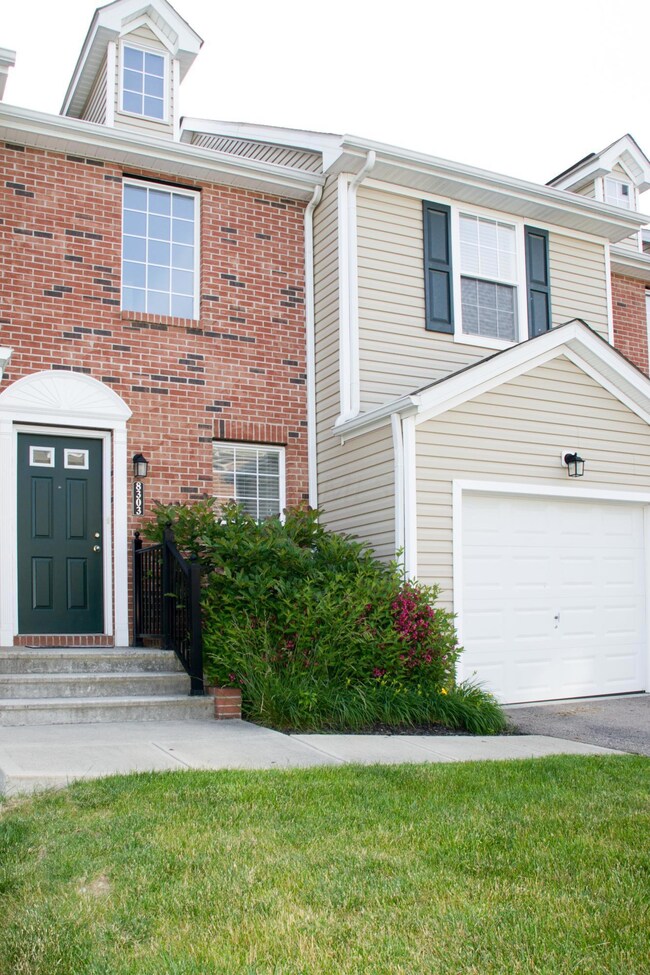 01a Front of Home