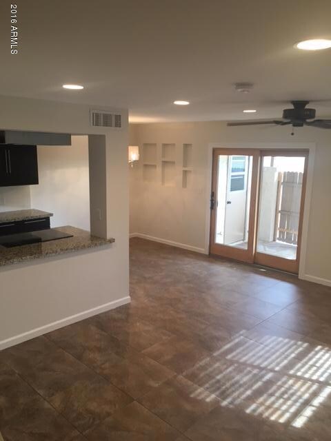 1219 E Lawrence Ln unit 12, Phoenix, AZ 85020 - photo 2