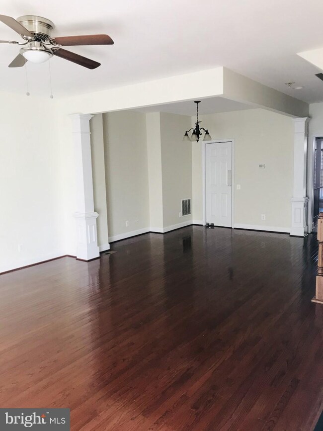 14833 Potomac Branch Dr unit 249A, Woodbridge, VA 22191 - photo 4