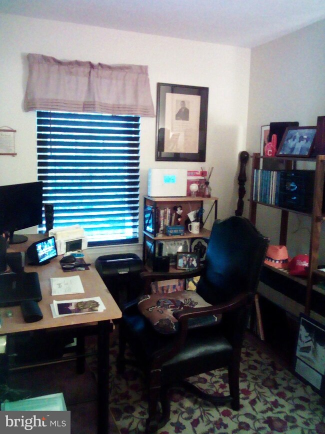 3904 Tidewood Rd, Middle River, MD 21220 - photo 2