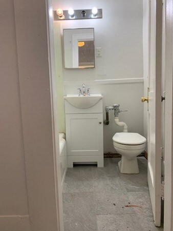 233 Lafayette St unit 3, Salem, MA 01970 - photo 6