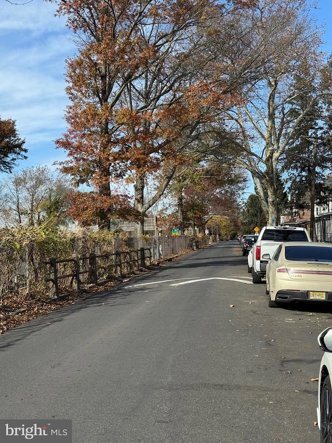 506 Riverside Ave, Trenton, NJ 08618 - photo 3