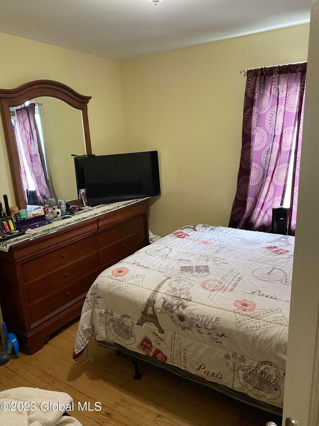 593 Livingston Ave, Albany, NY 12206 - photo 5