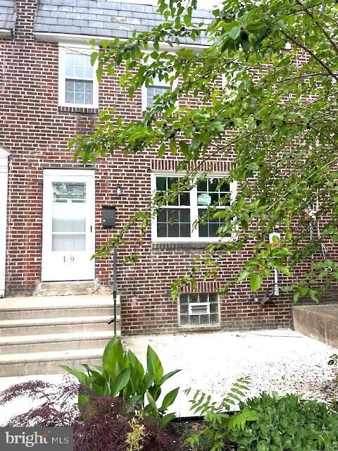 19 N Dudley St, Camden, NJ 08105 - photo 2