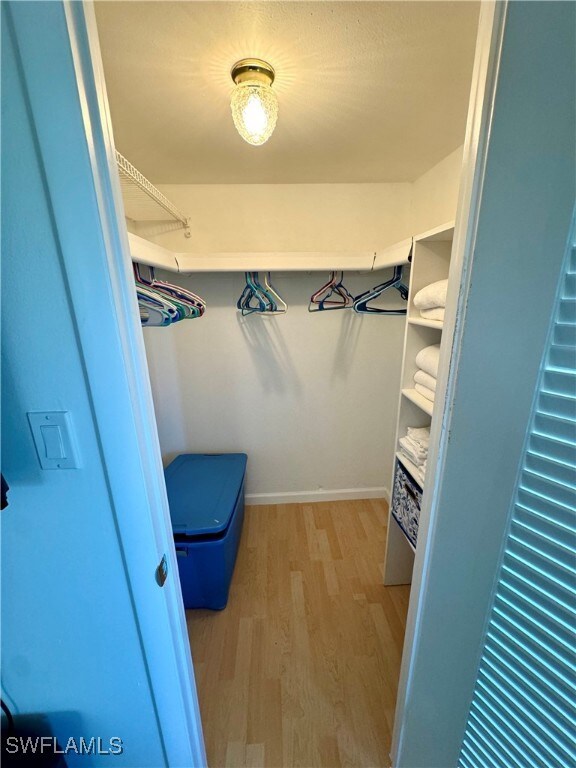 200 Turtle Lake Ct unit 302, Naples, FL 34105 - photo 5