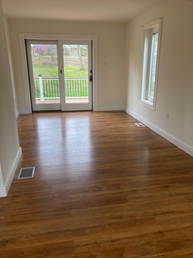 1011 Banfield Rd, Portsmouth, NH 03801 - photo 6