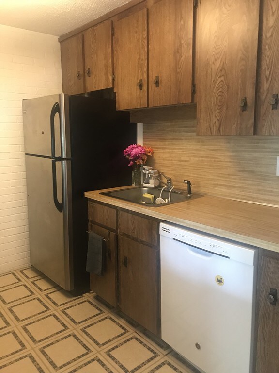 2 Hilltop Ln unit 3, South Easton, MA 02375 - photo 6