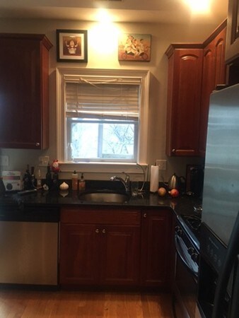 515 E 8th St unit 3, Boston, MA 02127 - photo 2