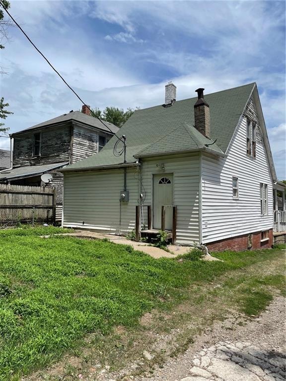 834 S 18th St, Saint Joseph, MO 64507 - photo 3