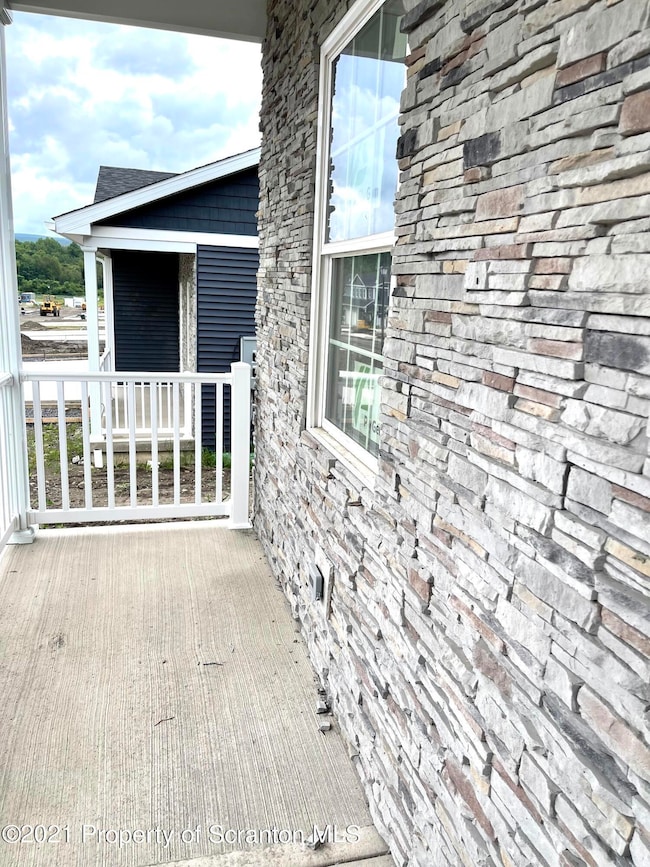 429 Felts St, Taylor, PA 18517 - photo 5