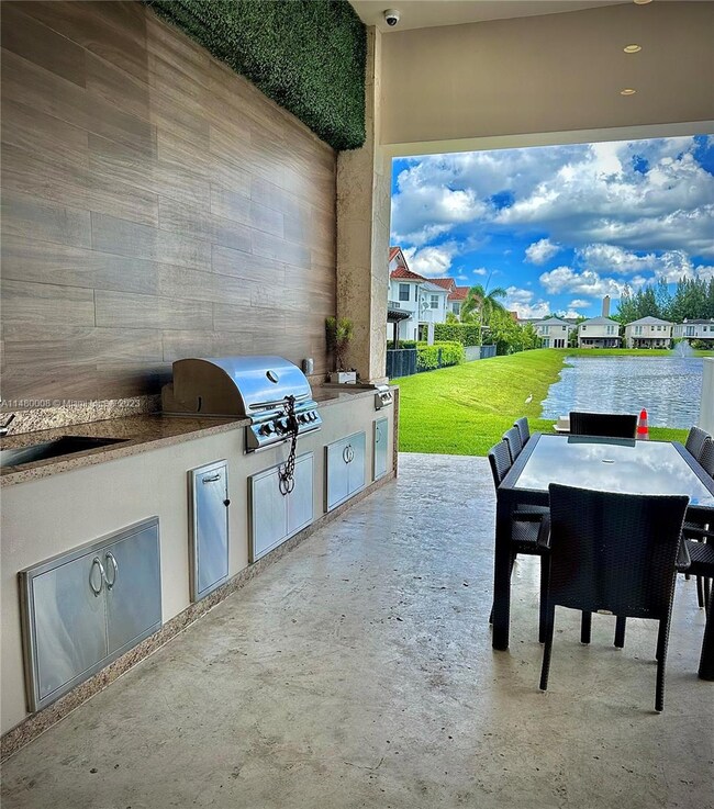 7047 NW 104th Ct, Medley, FL 33178 - photo 4