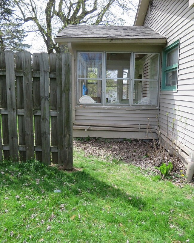 123 E Butler St, Loudonville, OH 44842 - photo 4