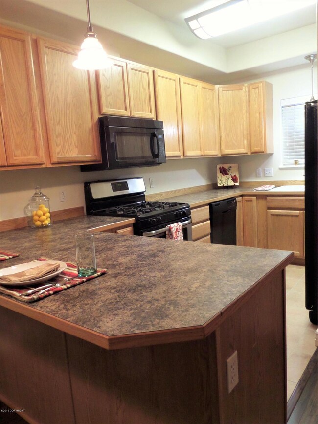 9247 Commons Place (11)