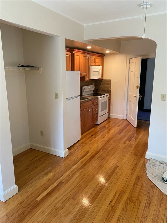 16 Columbian St unit 5, Weymouth, MA 02190 - photo 6