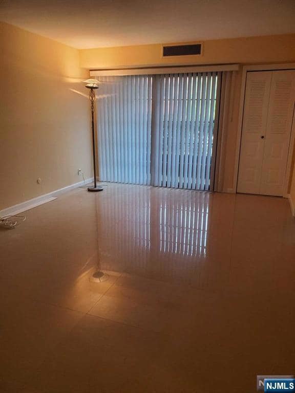 570 North Ave unit C, Fort Lee, NJ 07024 - photo 2