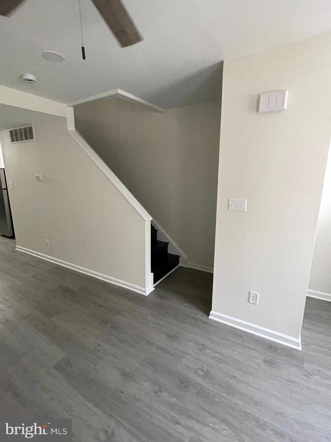 794 Line St, Camden, NJ 08103 - photo 3