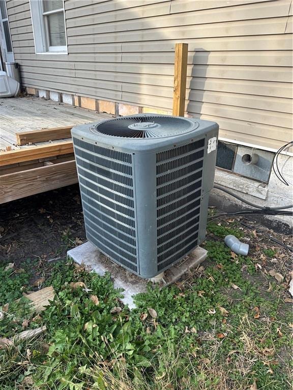 724 W 3rd, Maryville, MO 64468 - photo 4