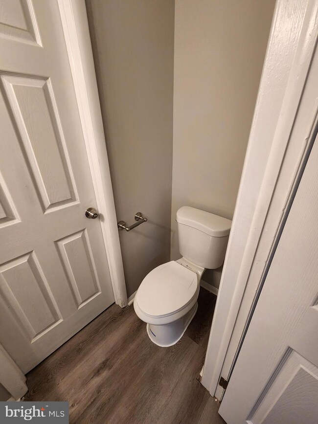 205 A Cypress Point Cir, Mount Laurel, NJ 08054 - photo 6