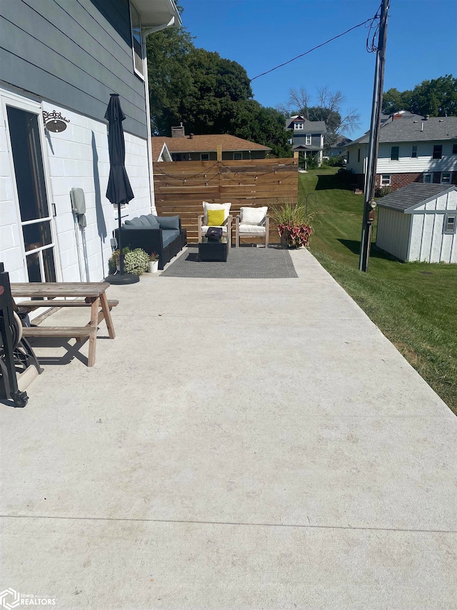 511 N Orchard St, Brooklyn, IA 52211 - photo 4