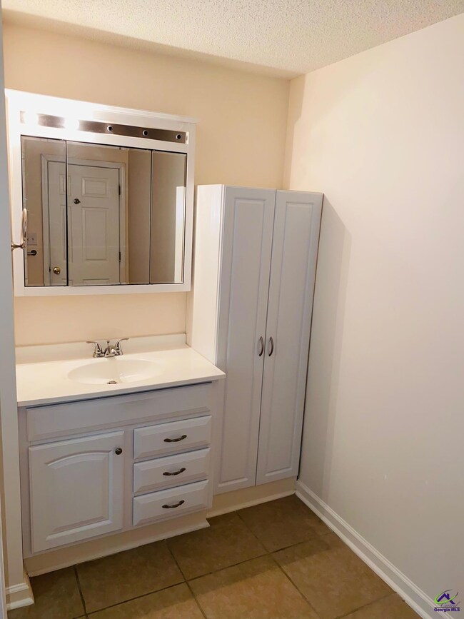 1107 2nd St unit . 1, Perry, GA 31069 - photo 6