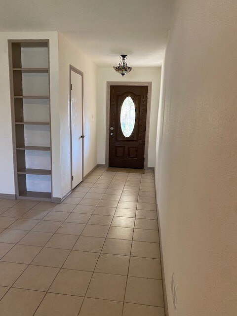 6902 Winding Trace Dr, Houston, TX 77086 - photo 3