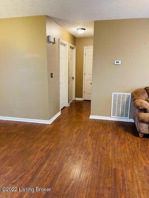 1609 Angela Way living room 2