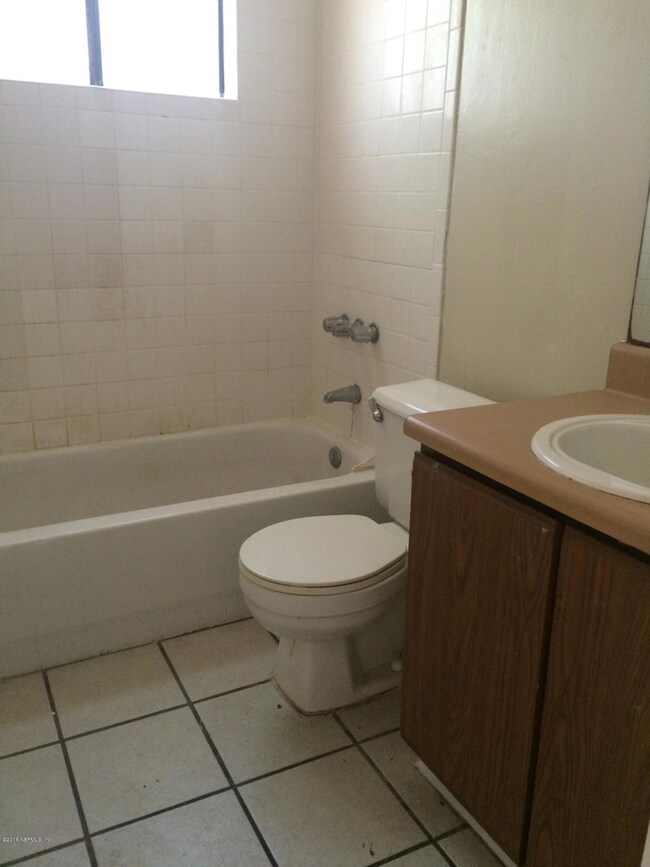 5123 Westchase Ct unit 1, Jacksonville, FL 32210 - photo 3